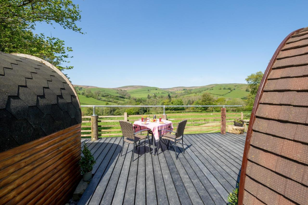 Ty Grug Pods Hotel Bryngwyn Exterior photo