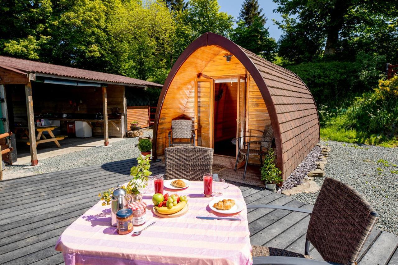 Ty Grug Pods Hotel Bryngwyn Exterior photo