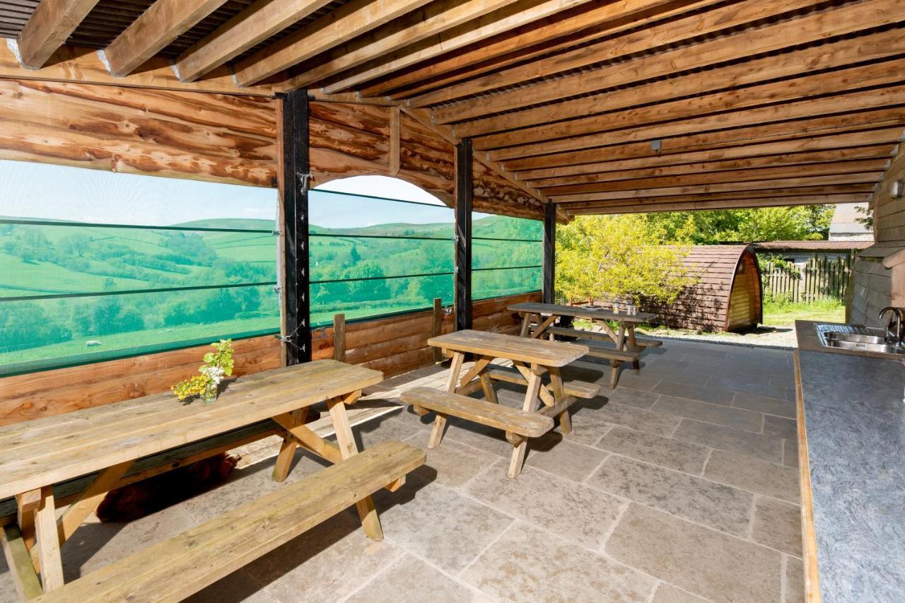 Ty Grug Pods Hotel Bryngwyn Exterior photo