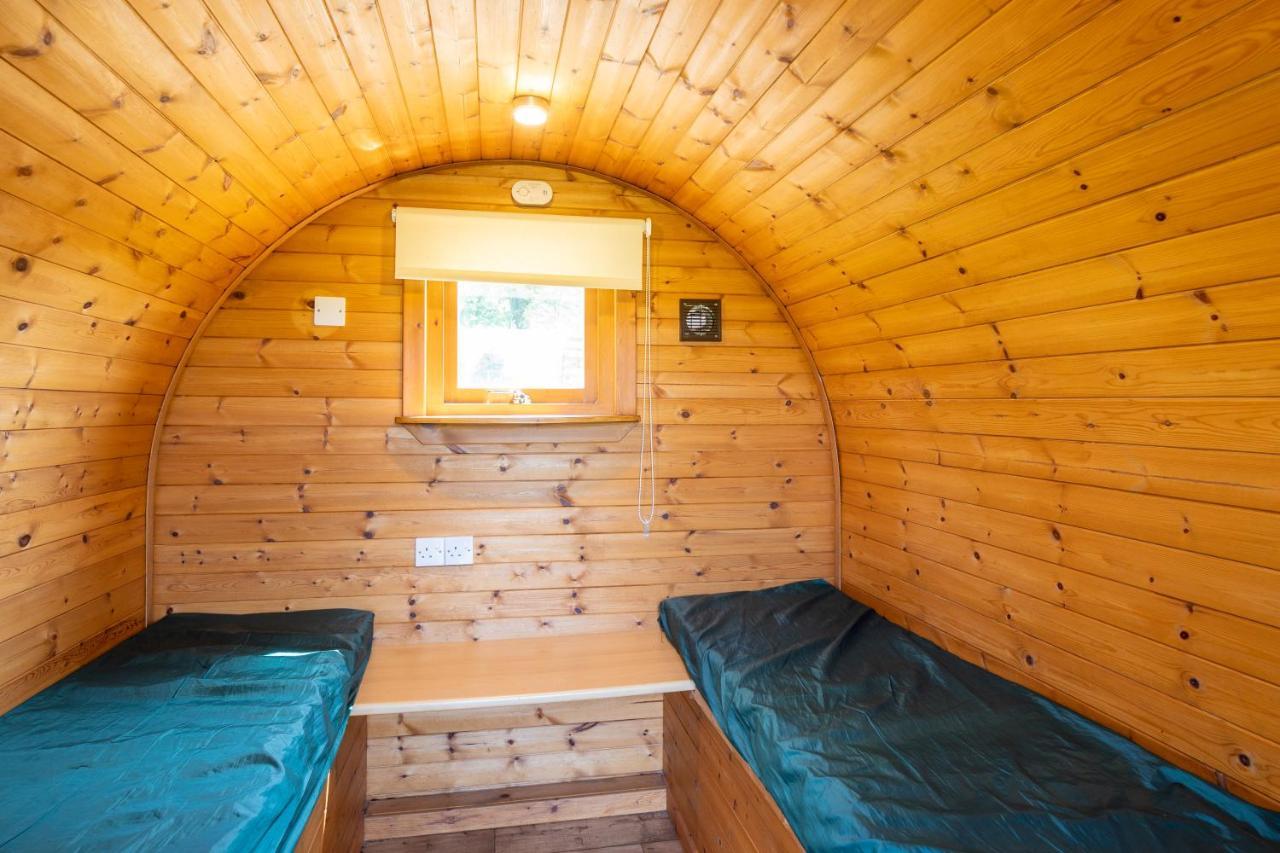 Ty Grug Pods Hotel Bryngwyn Exterior photo