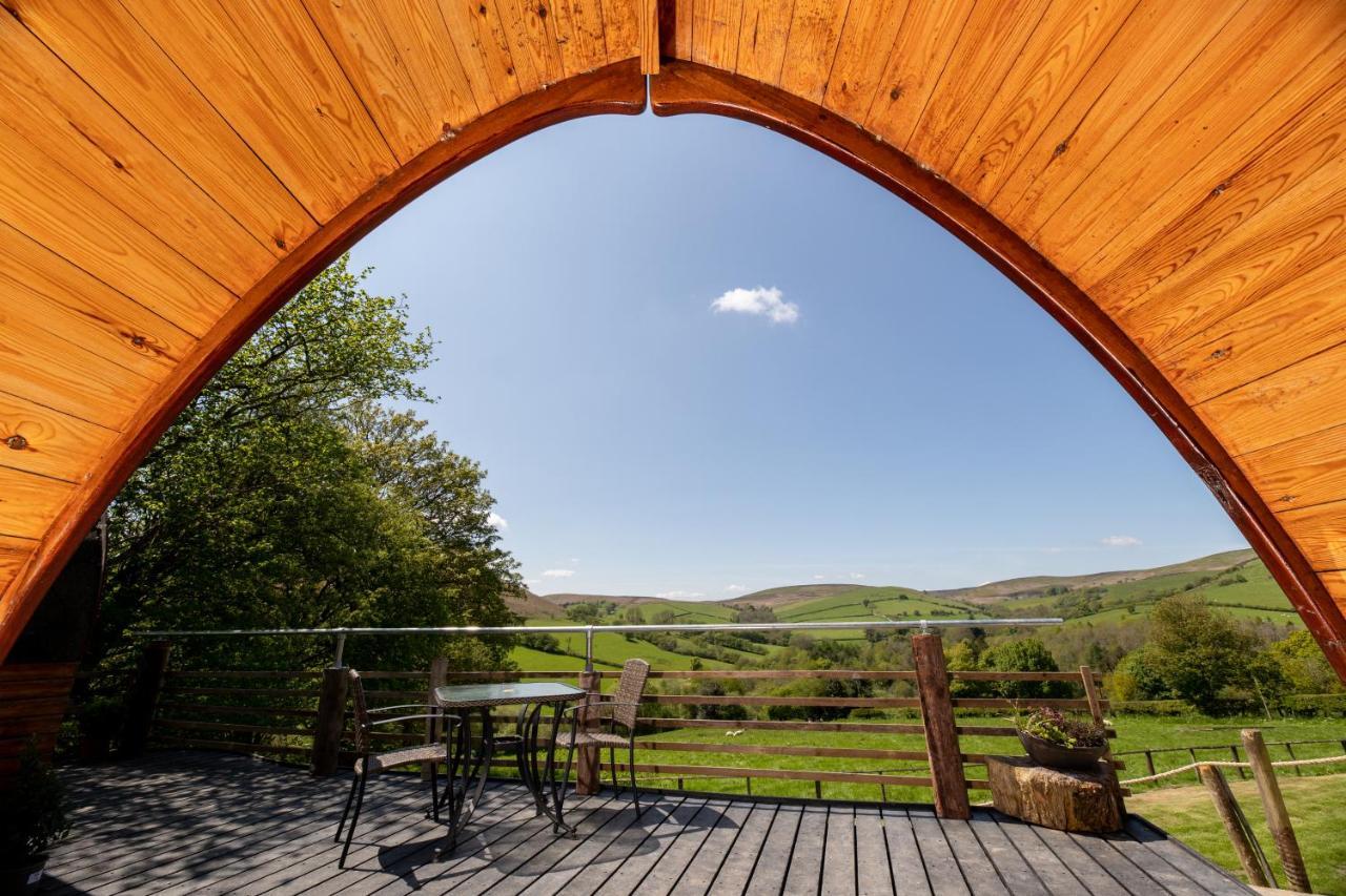 Ty Grug Pods Hotel Bryngwyn Exterior photo